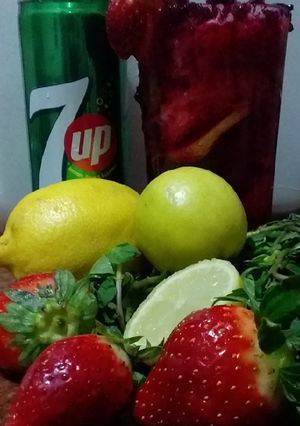 صورة لوصفة مهيتو الفراولة