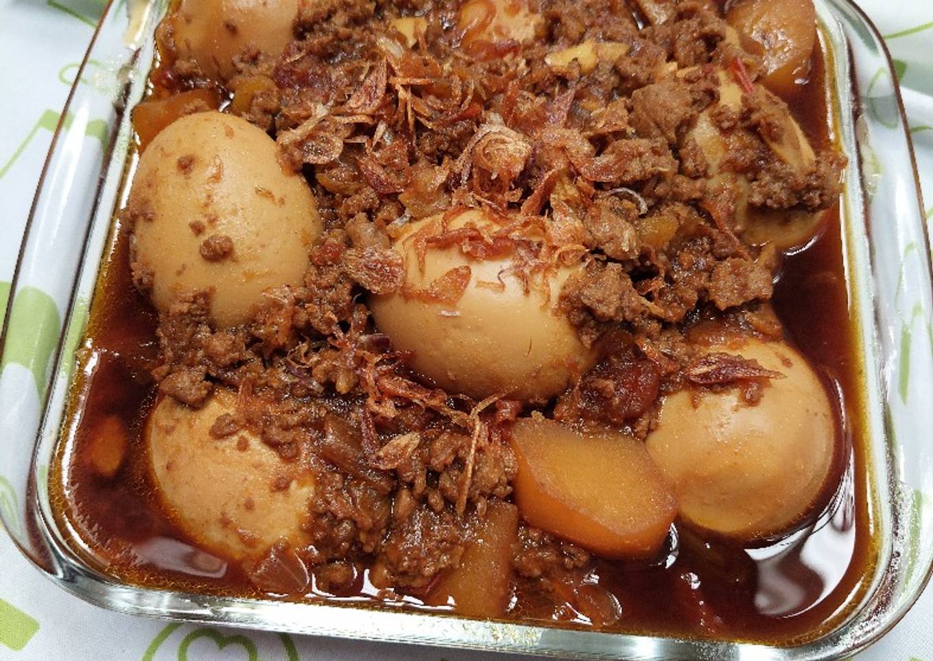 8.Semur Daging Cincang,Telor dan Kentang