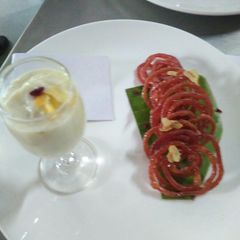 A picture of Beetroot jalebi.