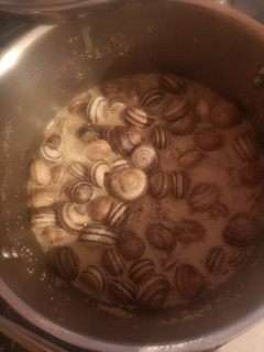 Una foto de Caracoles en salsa