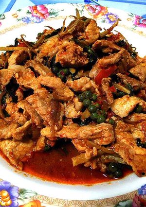 รูปของ ผัดเผ็ดหมูแซ่บ