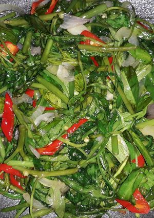 Foto resep Tumis Kangkung 🌶