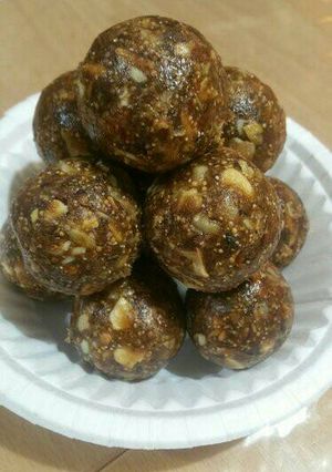 A picture of Homemade Protein Balls.
