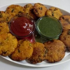 Makki vada A picture of Makki vada.