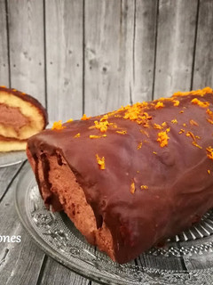 Una foto de Brazo de gitano de trufa y naranja