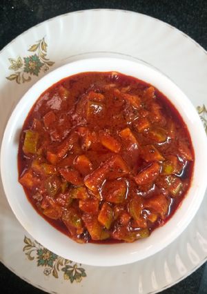 A picture of Instant cut Mangoe Pickle.