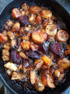 Céklával sült zöldségek recept fotója