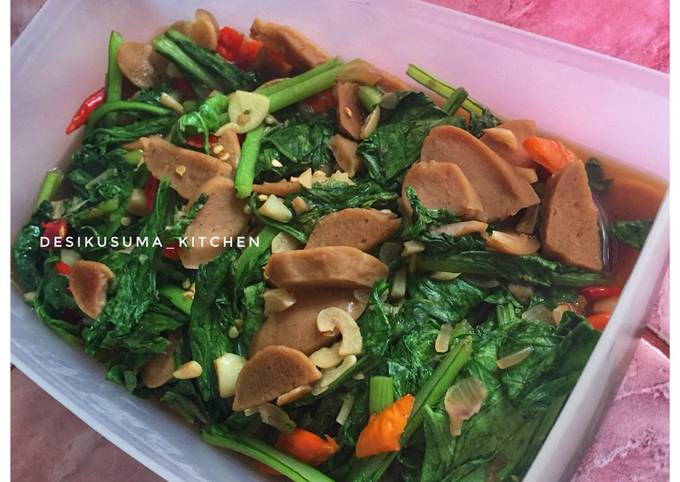 Resep Sawi Hijau Tumis Bakso Sosis Oleh Desi Kusumaningrum Cookpad