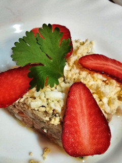 Una foto de Ensalada de Quinoa con mayonesa de fresas
