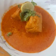 A picture of Chicken tikka curry.
