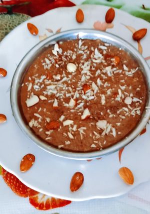 A picture of શિયાળાનું ઉત્તમ આરોગ્ય વર્ધક વસાણું ગુંદરની પેદ.