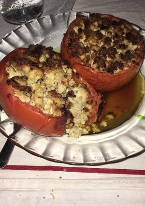 Una foto de Tomates rellenos de pollo