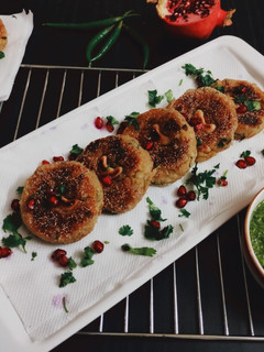 ફરાળી કબાબ (Farali Kebab Recipe In Gujarati) રેસીપી મુખ્ય ફોટો