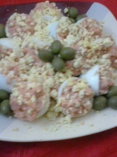 Una foto de Huevos rellenos