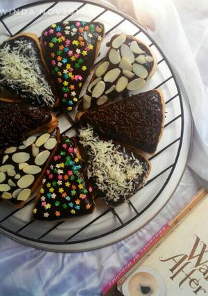 Foto resep Donat Pizza (Donat Maizena eggless)