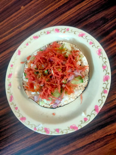 મસાલા પાપડ (Masala papad Recipe in Gujarati) રેસીપી મુખ્ય ફોટો