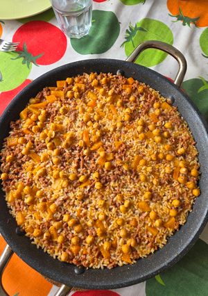 Foto principal de Arroz al horno con carne, calabaza y garbanzos