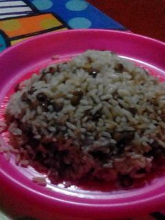 Una foto de Arroz elentejado.