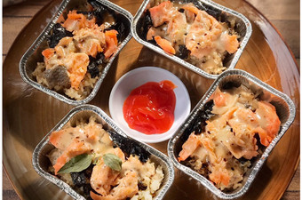 Langkah Mudah untuk Membuat Salmon Mayo Rice (Tanpa Mentai) Rumahan
