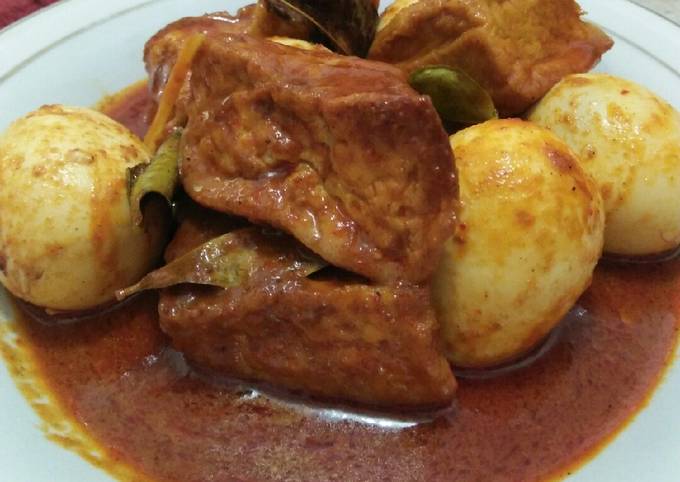 Rendang tahu telur