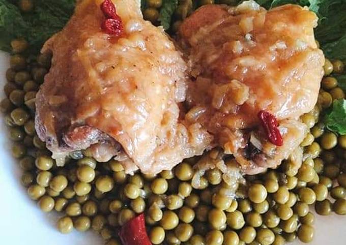 Курка по-єврейськи або курка в цибулевому соусі