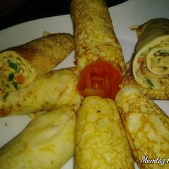 A picture of Crepe egg rolls.