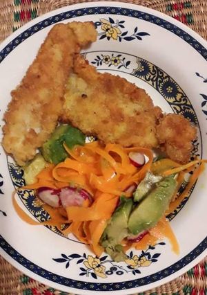 Una foto de Filetes de pollo tipo broaster