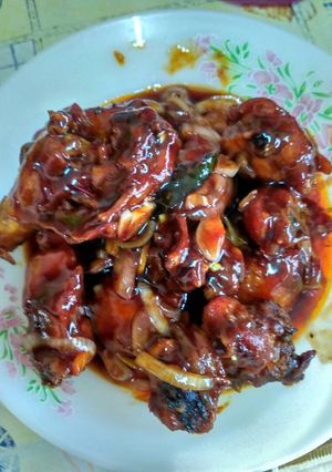 A picture of Fried chicken with oyster sauce.