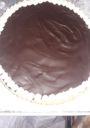 Una foto de Tarta de dulce de leche y chocolate