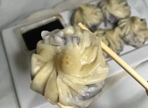 Una foto de Dumplings de turning red