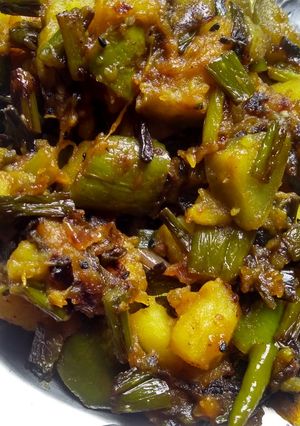 A picture of Spring onion mix veg stir fry.