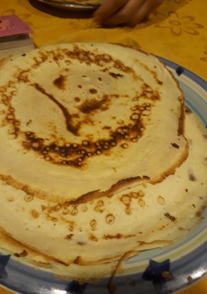 Una foto de Panqueques con manjar o mermelada 😍