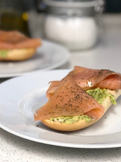 Una foto de Desayuno para el día internacional de la felicidad