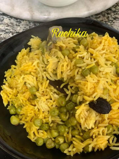 A picture of Matar Pulao.