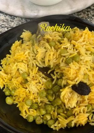 A picture of Matar Pulao.