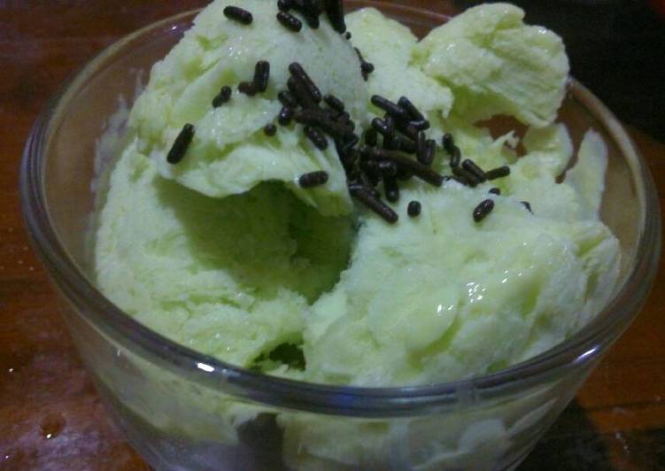 Bagaimana Menyiapkan Es krim alpukat, Enak
