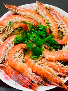 超霸氣鮮蝦粉絲煲 的食譜成品照片