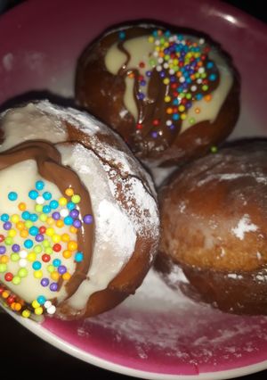 A picture of Filled doughnut.