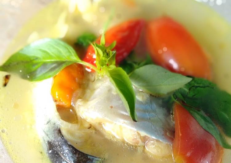 Bagaimana Menyiapkan Sop Ikan Patin Kuah Kuning Seger Anti Gagal