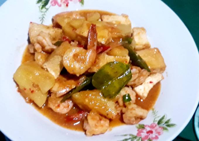 Udang Nenas Asam Manis Pedas