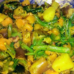 A picture of Mix veg with spinach stem/Palong dantir tarkari.