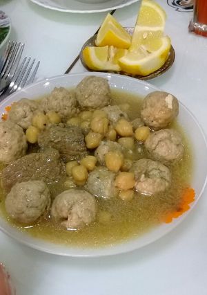 صورة لوصفة مثوم الدجاج بصوص بيضاء