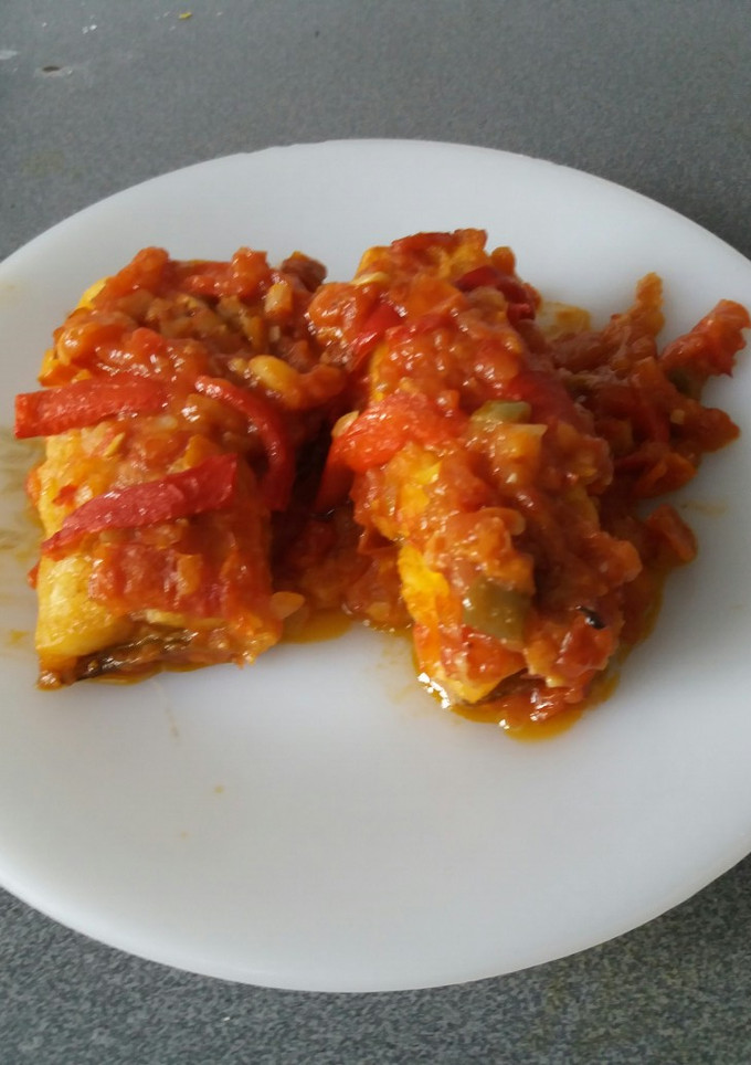 Una foto de Filetes de fogonero a la riojana fácil