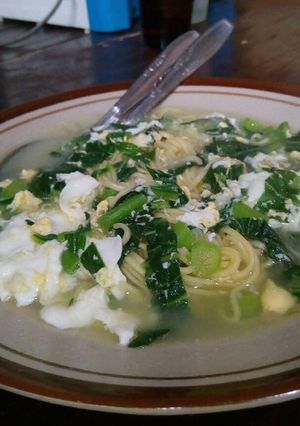 Foto resep Kuah Mie telor simple