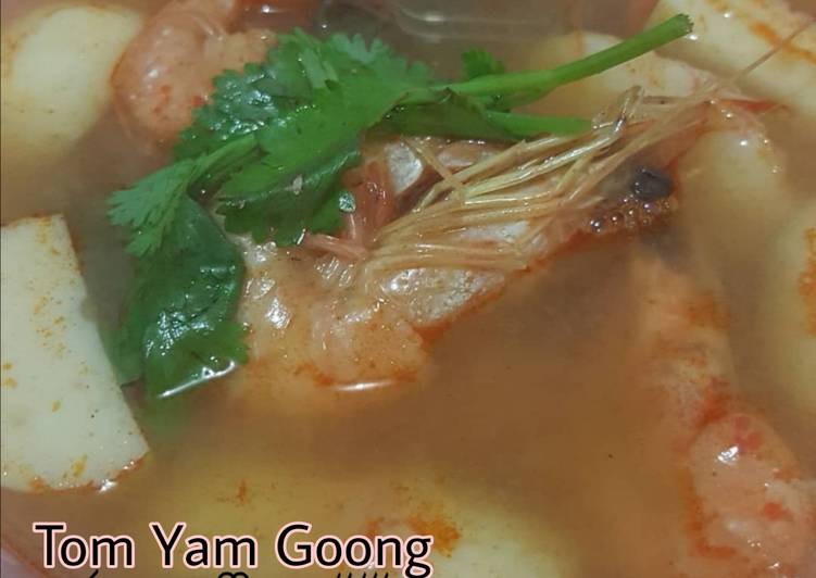 Tom Yum Goong Nam Sai (ต้มยำกุ้งน้ำใส)