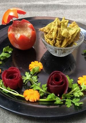 A picture of Green veggies chips.