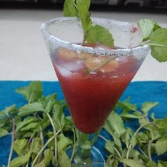 A picture of Strawberry mojito.