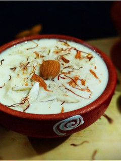 પનીર રાઈસ ખીર (Paneer Rice Kheer Recipe In Gujarati) રેસીપી મુખ્ય ફોટો