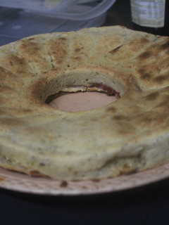 Una foto de Rosca de jamón mortadela y queso
