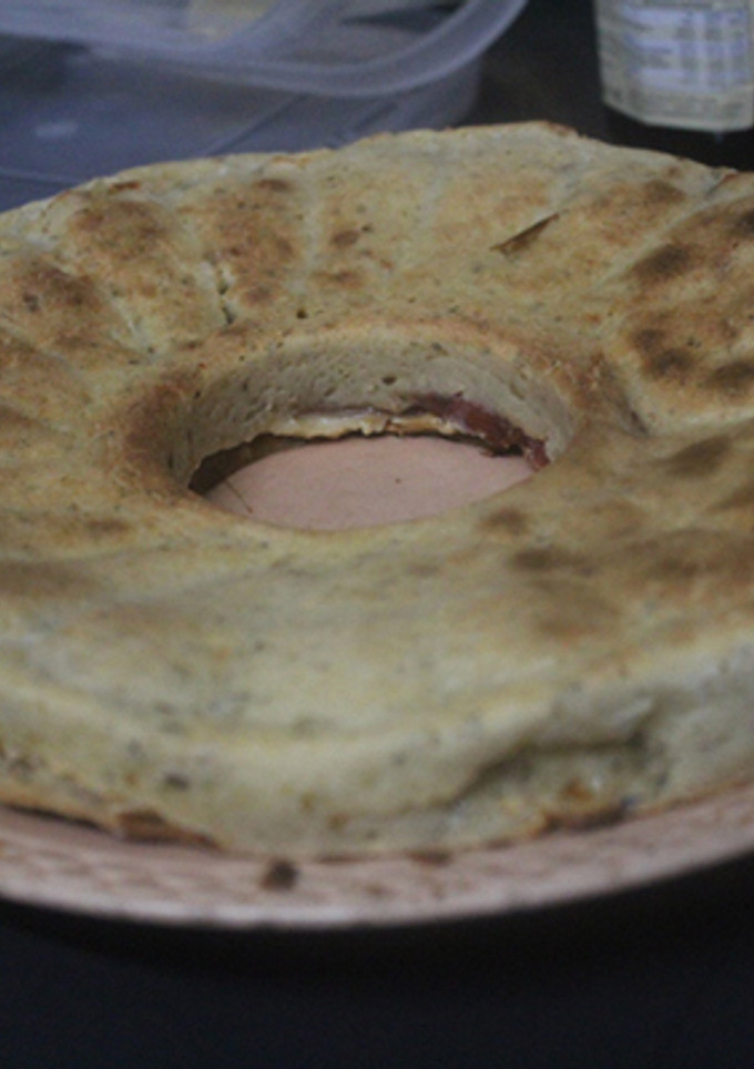 Una foto de Rosca de jamón mortadela y queso